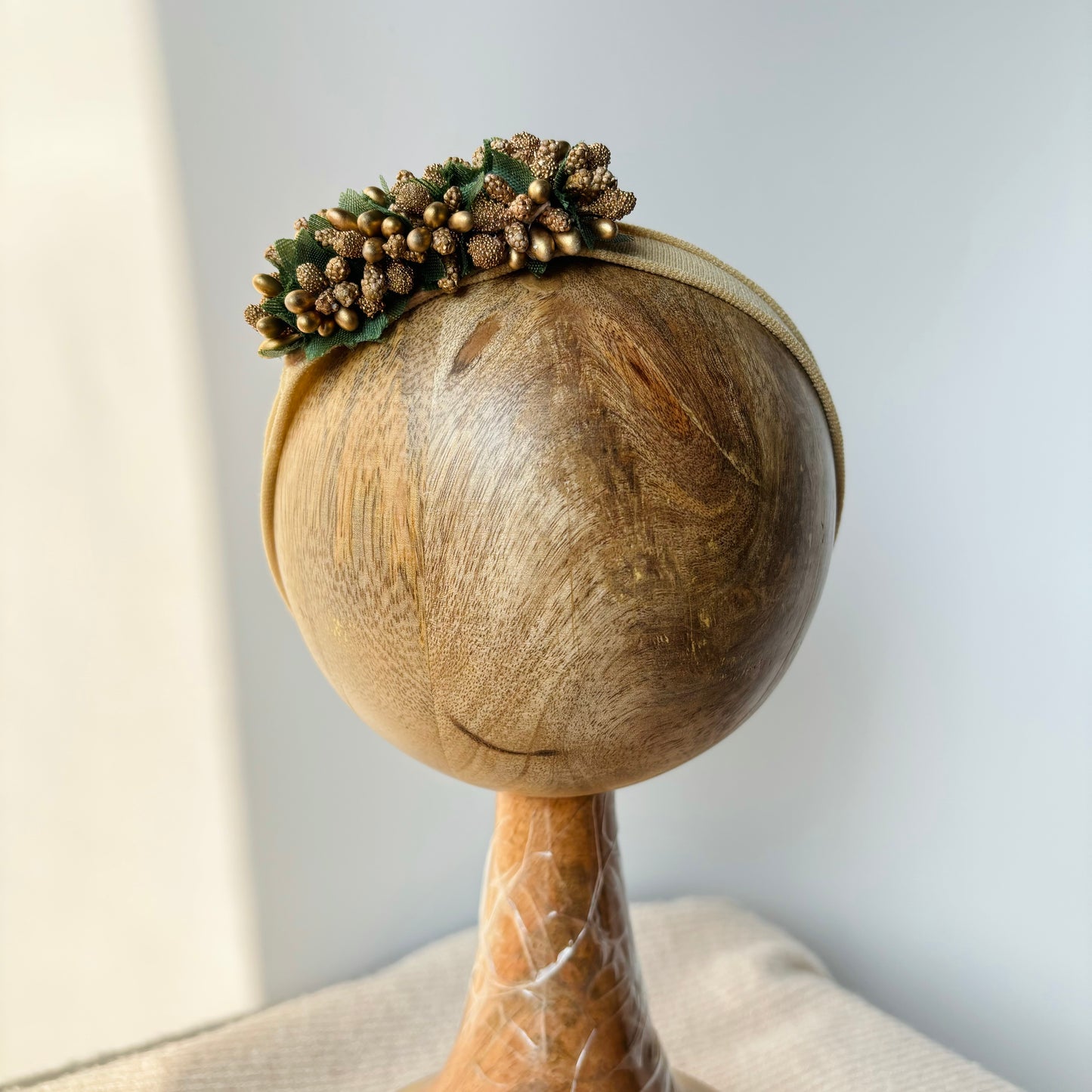 Golden pollens floral baby headband - Nude headband