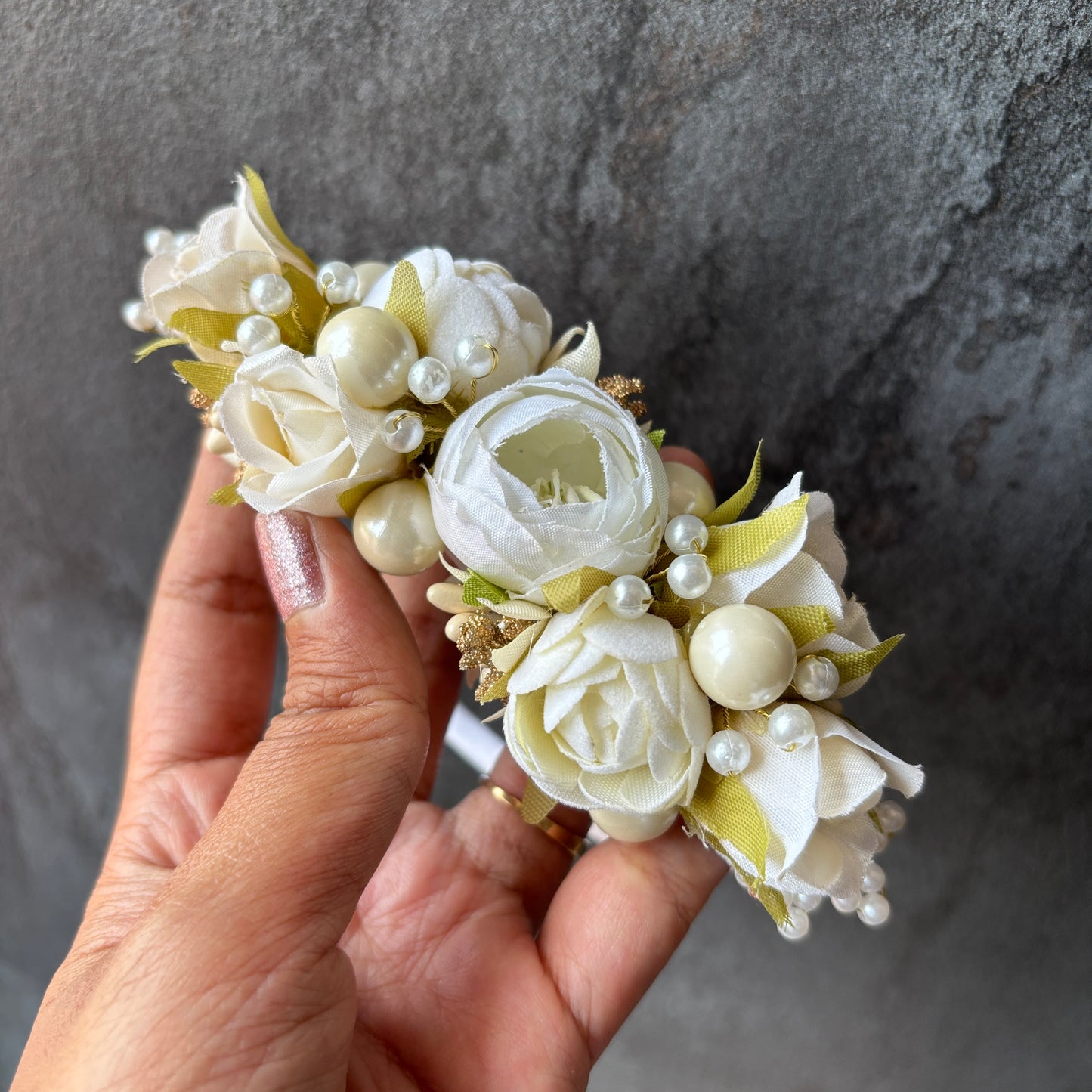 Floralbee exclusive Offwhite floral baby headband