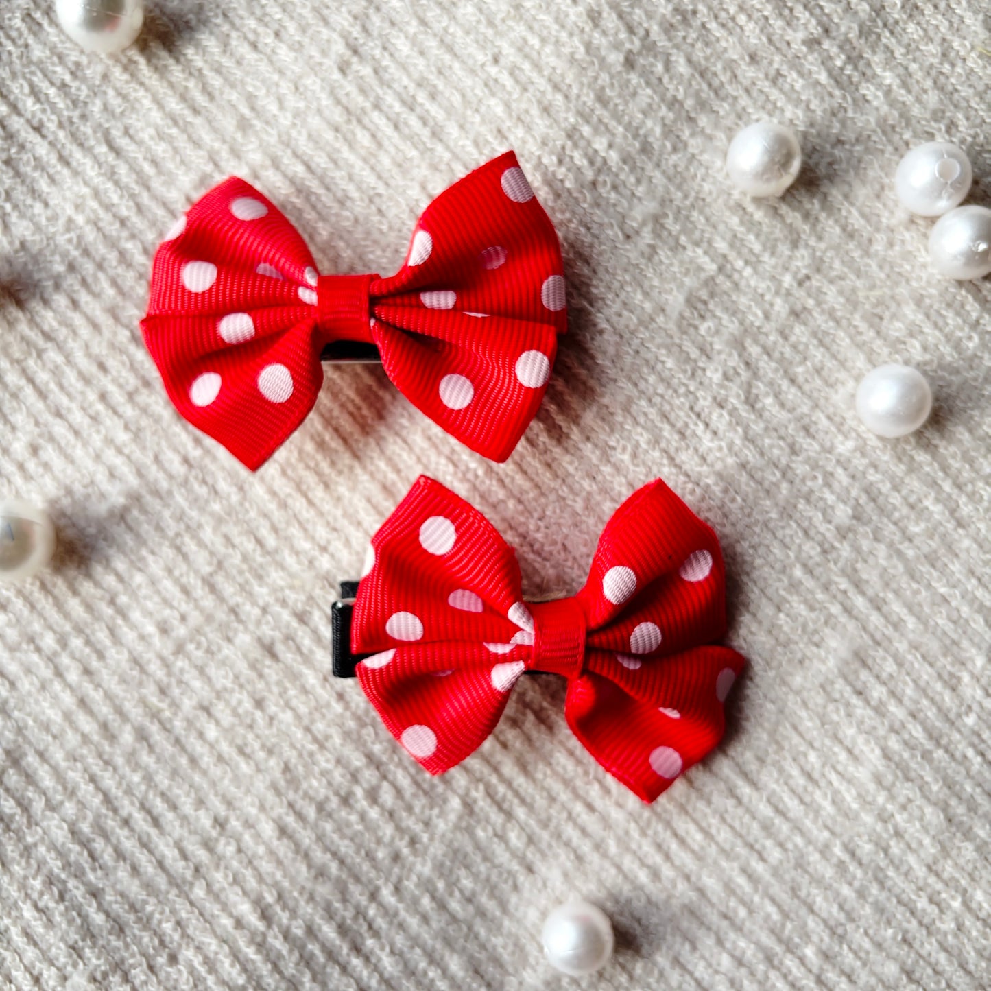 Red polka bow alligator clips