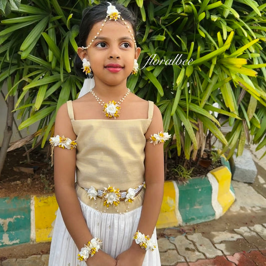 Yellow with white : Radha Accessories set