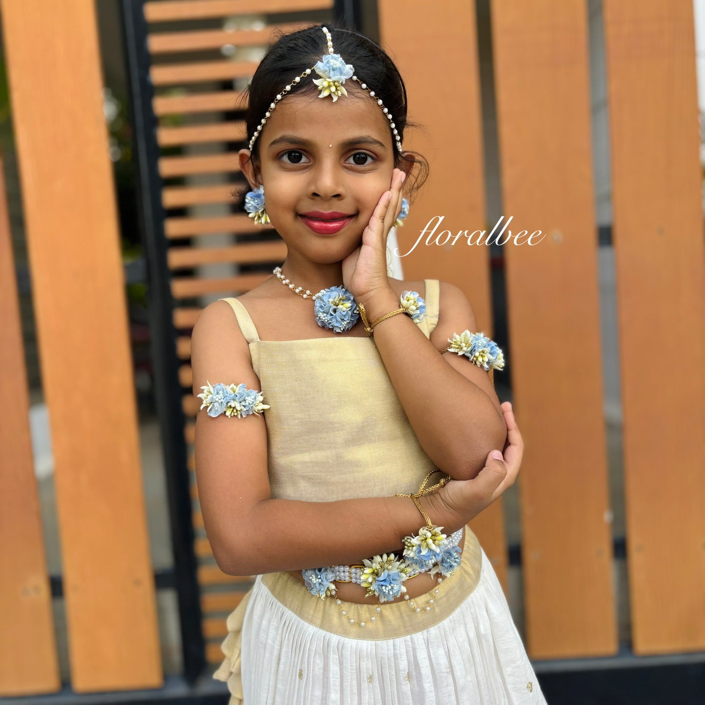 BLUE : Radha Accessories set