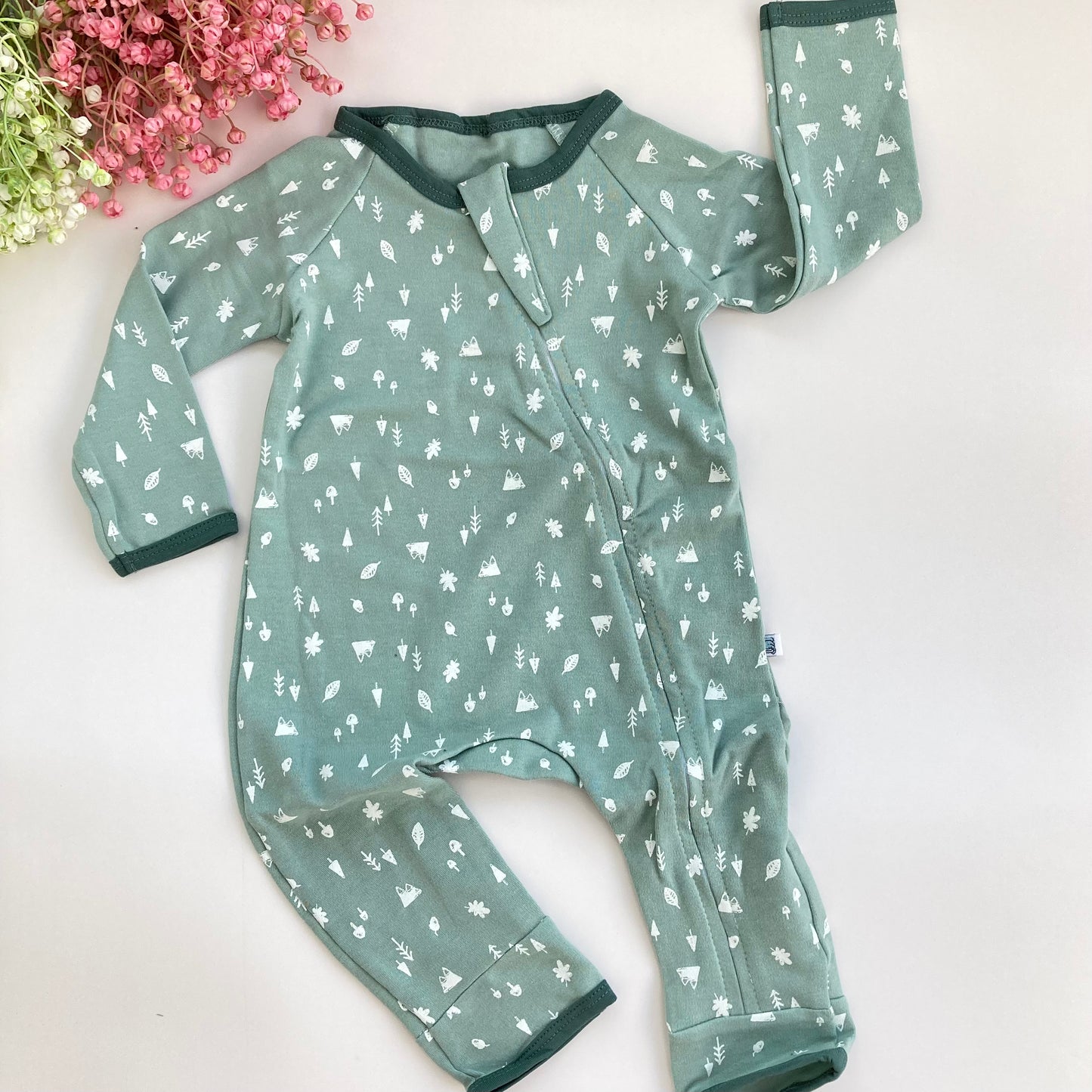 Zippie suit: Green meadow