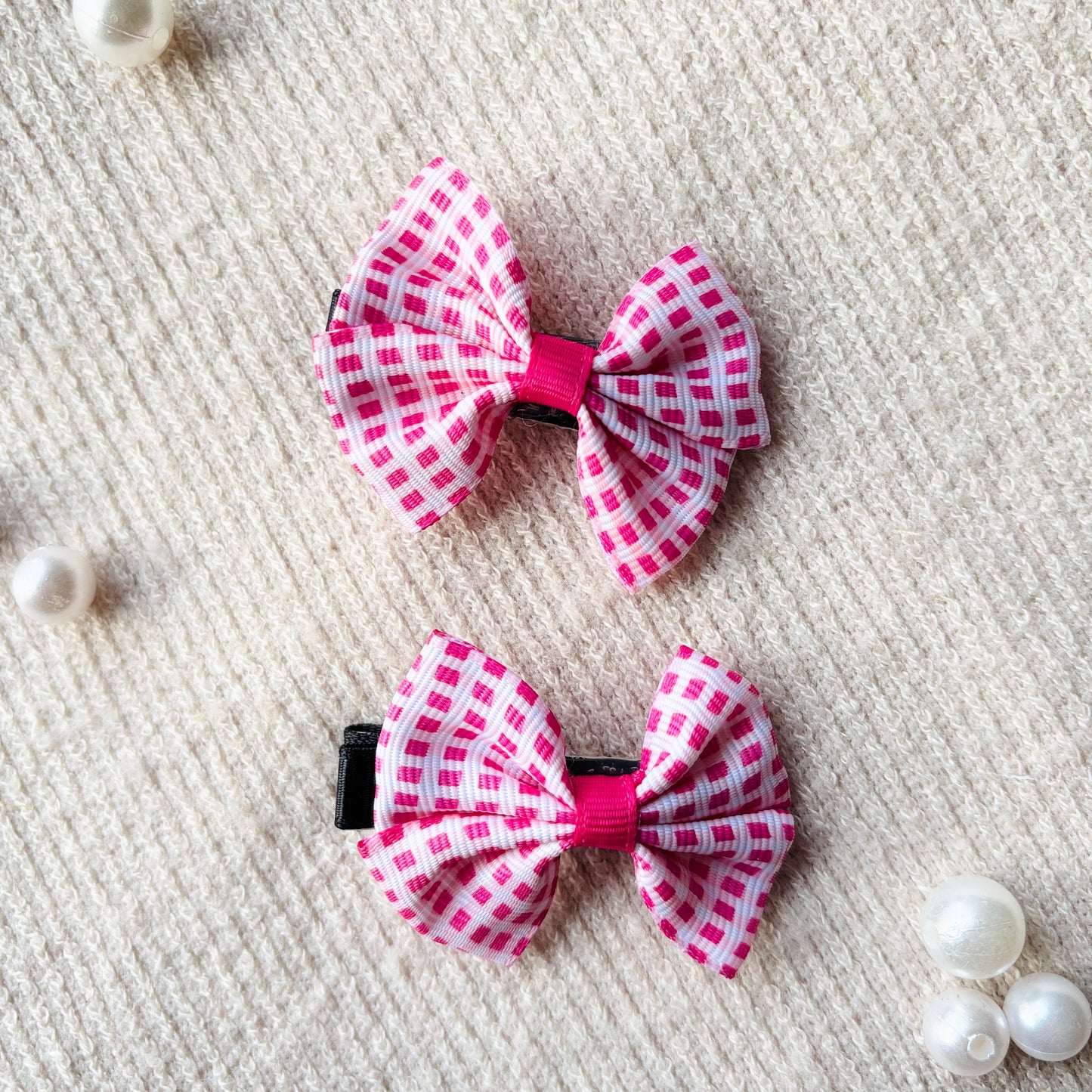 Pink bow alligator clips